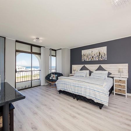 Big Blue Accommodation Блаубергстранд Экстерьер фото